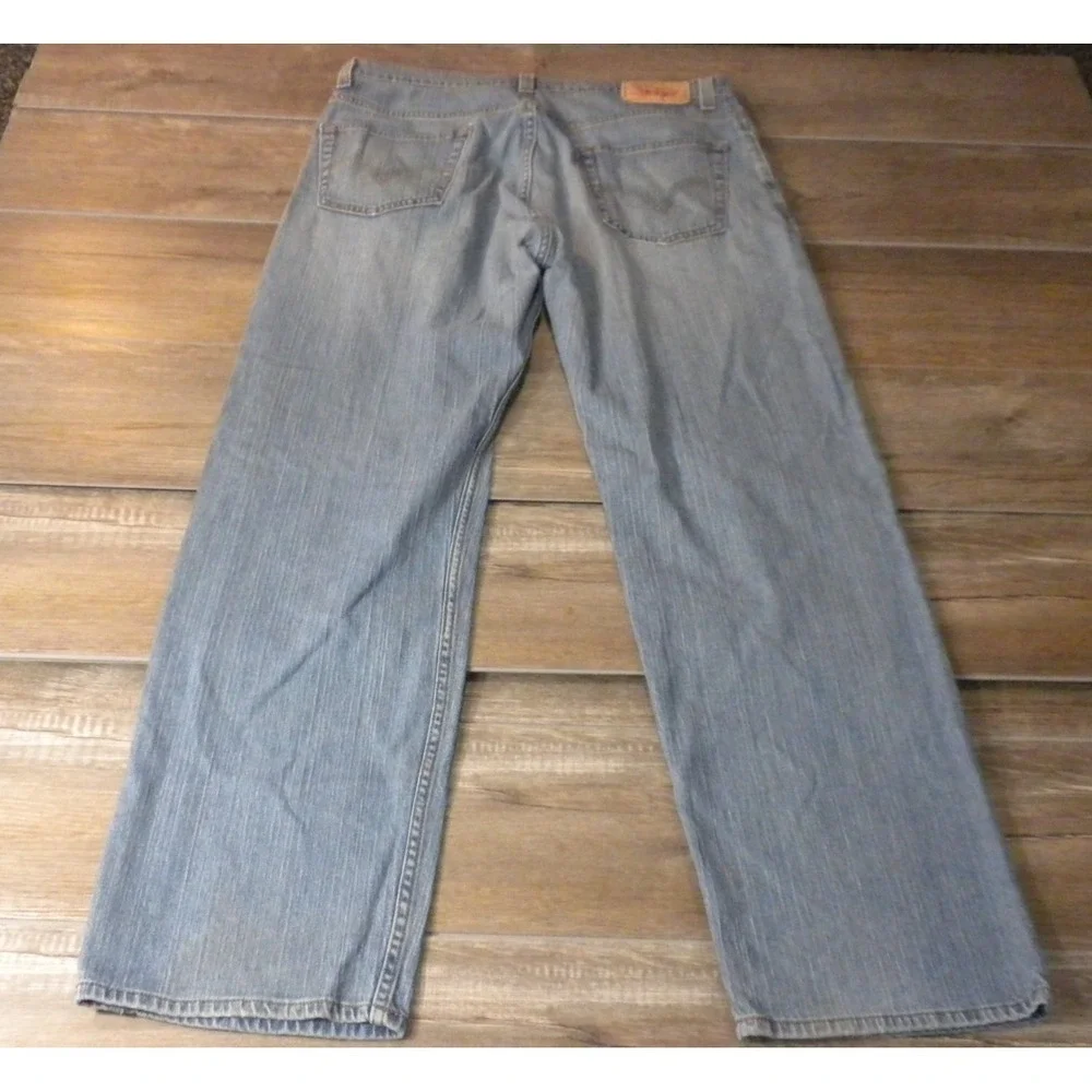 Levi's 559 Jeans Mens 36x34 Blue Denim Relaxed Straight Light Wash Heel Drag